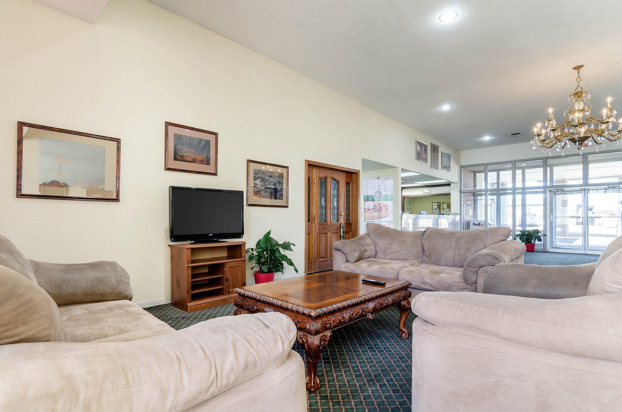 Colby Inn And Suites 外观 照片